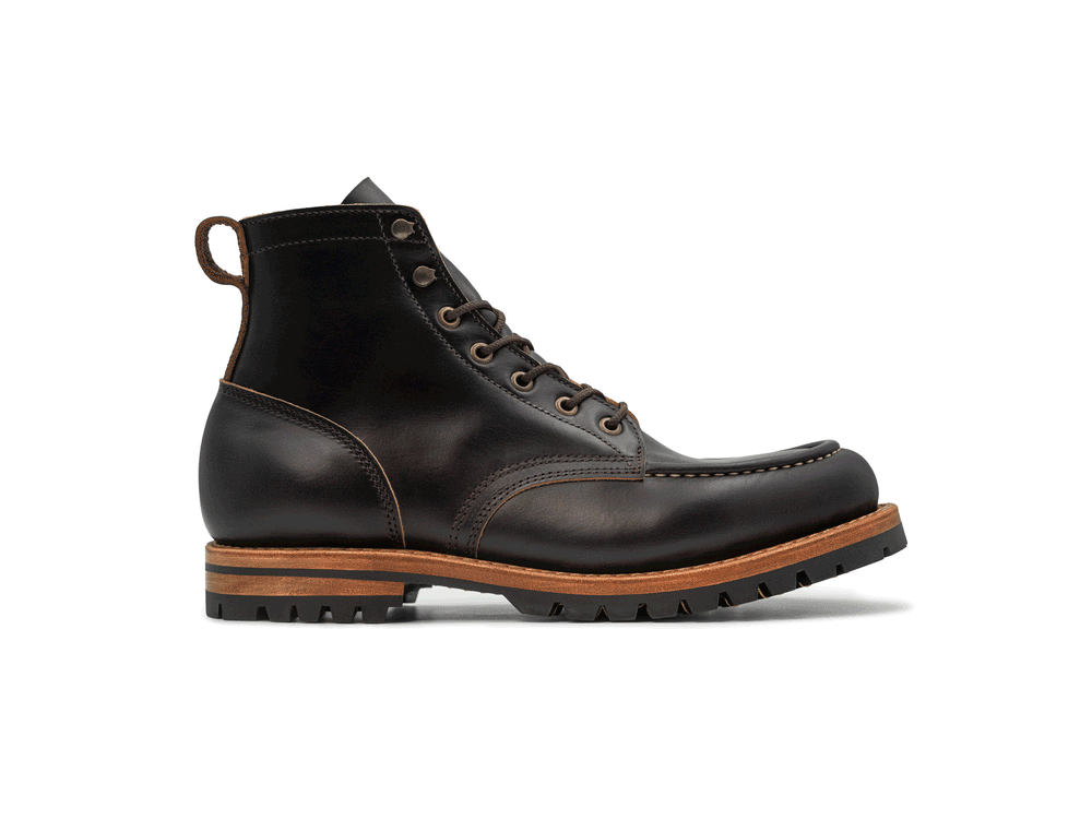 rotating animation of charcoal double shot moc toe boot