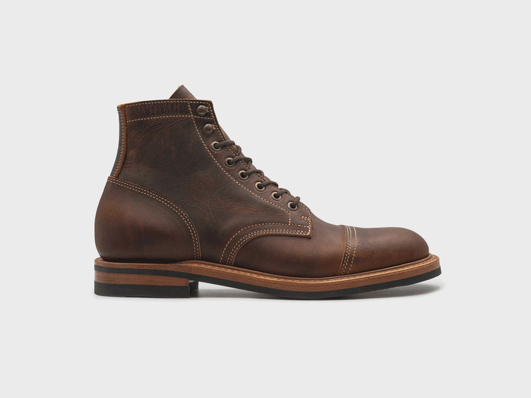 360° rotating view of the Tobacco Snakebite Cap Toe boot